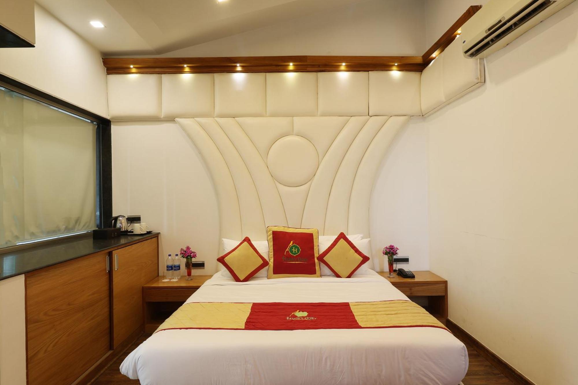 Hunky Dory Resort And Spa Dhar Khurd Exterior photo