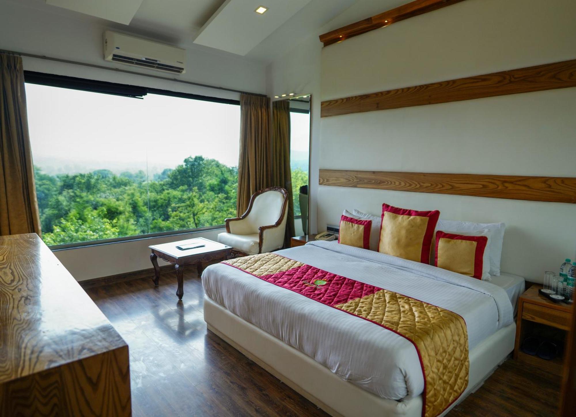 Hunky Dory Resort And Spa Dhar Khurd Exterior photo